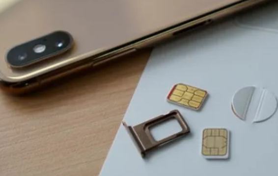SIM Card di iPhone Seri Terbaru Ditukar eSIM