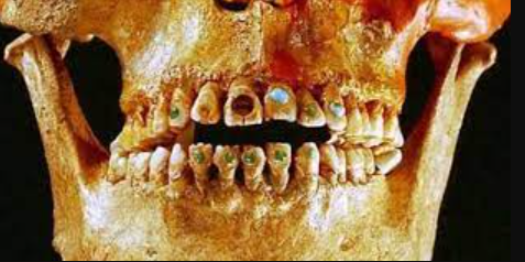 Tengkorak Perempuan Bangsawan