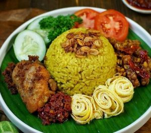 7 Resep Nasi Kuning yang Mudah Buat di Rumah, Bikin Ketagihan!