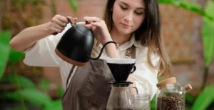 6 Cara Seduh Kopi ala Cafe, Dijamin Rasa dan Kualitasnya Terbaik