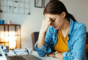 8 Cara Ampuh Menjaga Kesehatan Mental di Tempat Kerja