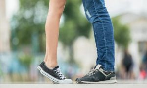 Ini 12 Cara Menjaga Hubungan Long Distance Relationship Tetap Awet