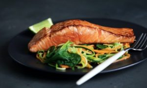5 Cara Memasak Ikan Salmon agar Gizinya Terjaga
