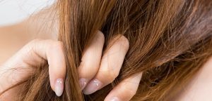 14 Cara Memperbaiki Rambut Rusak Tanpa Harus ke Salon
