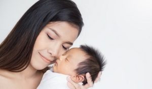 7 Tips Merawat Bayi Baru Lahir yang Wajib Diketahui Ibu