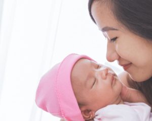 7 Tips Merawat Bayi Baru Lahir yang Wajib Diketahui Ibu