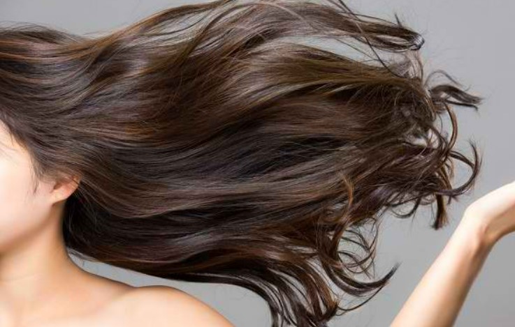14 Cara Menghitamkan Rambut dengan Bahan Alami, Bisa Dilakukan di Rumah