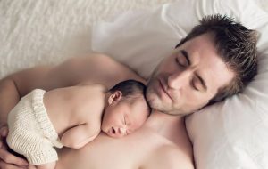 15 Cara Ayah Lakukan Bonding dengan Janin Sejak di Kandungan