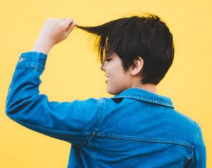 11 Cara Mudah agar Rambut Cepat Panjang dan Tumbuh Tebal
