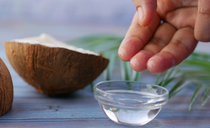8 Cara Memperbaiki Tekstur Rambut Secara Alami, Mudah Banget!