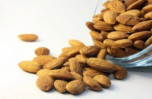 5 Manfaat Kacang Almond untuk Mencegah dan Mengurangi Risiko Penyakit