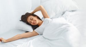 6 Manfaat Melakukan Peregangan Setelah Bangun Tidur, Bikin Happy!