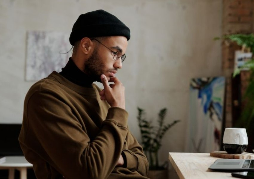 5 Cara Teruji untuk Bertumbuh Menjadi Pria yang Bijak, Coba Yuk!