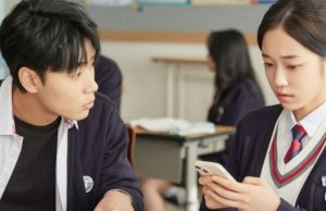 5 Cara Seo Geon Hu PDKT ke Hae Yi di Crash Course in Romance, Sweet!