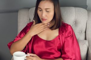 11 Cara Mengeluarkan Dahak di Tenggorokan dengan Cepat